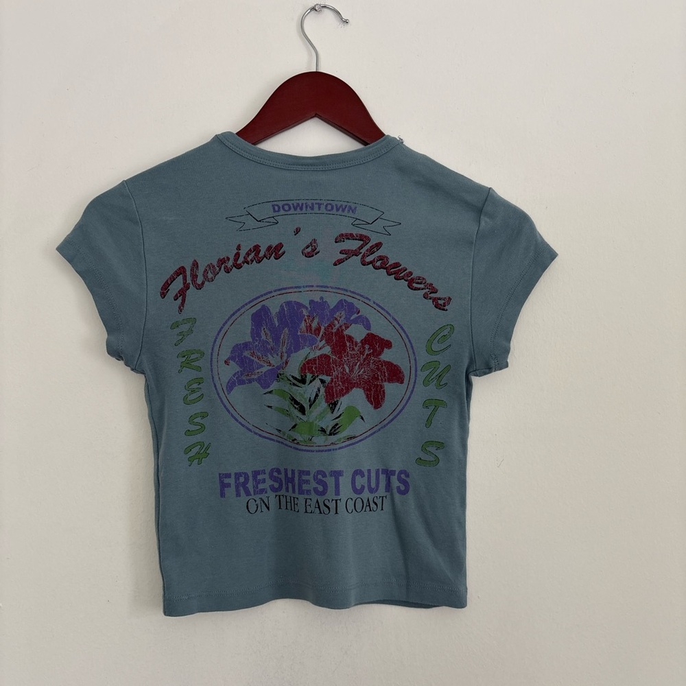 Urban Outfitters blue baby tee - size small - Picture 3 of 5